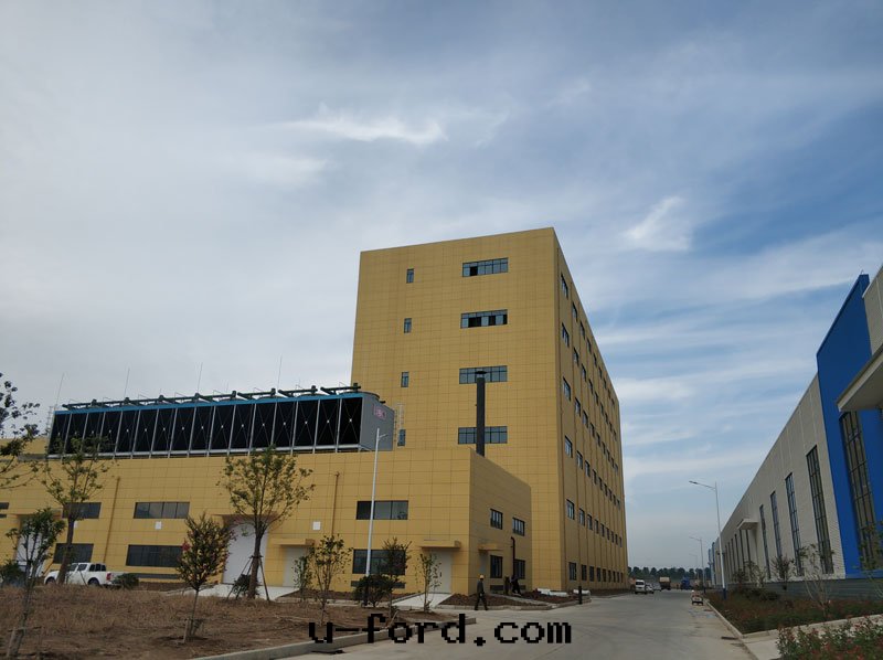 光(guāng)纖光(guāng)缆(lǎn)生(shēng)産車間(jiān)真(zhēn)空(kōng)清(qīng)掃系(xì)統